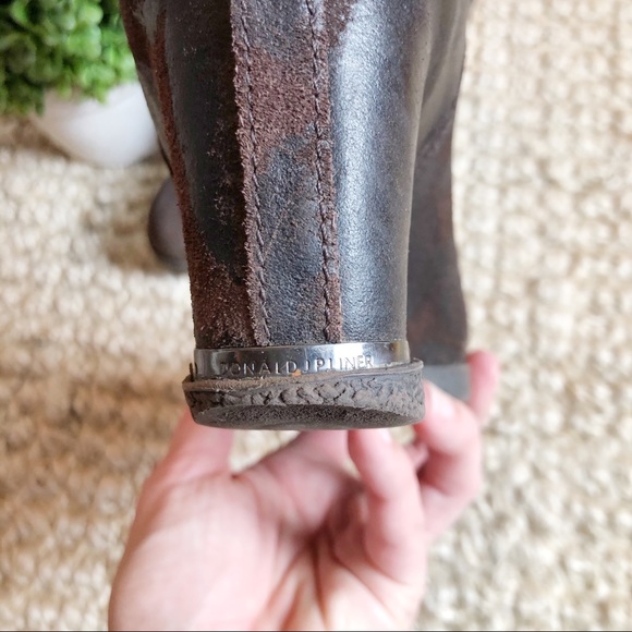 Donald J Pliner Dillon Distressed Wedge Bootie - Picture 5 of 8